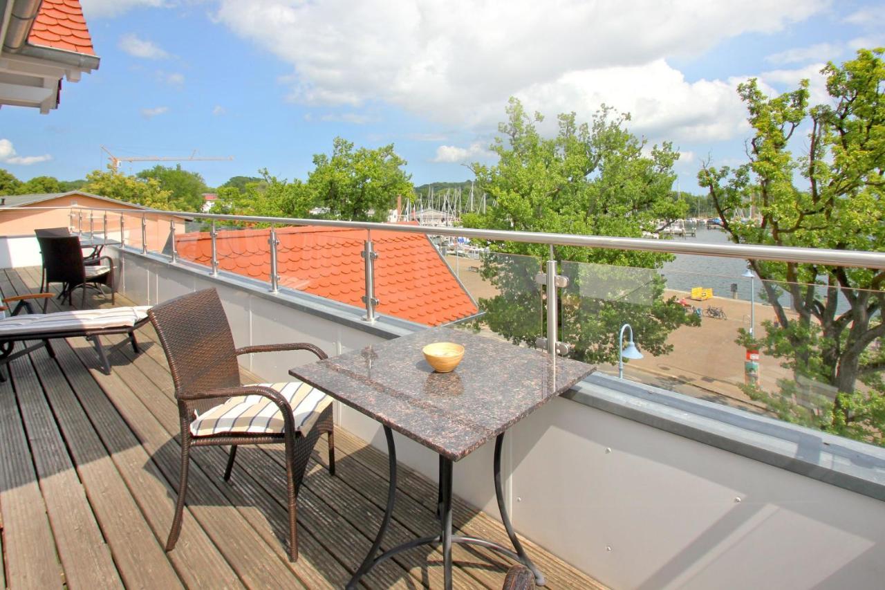 Hafennahe Penthousewohnung Mit Meerblick - Hafenresidenz Lauterbach Fewo 2-7 エクステリア 写真